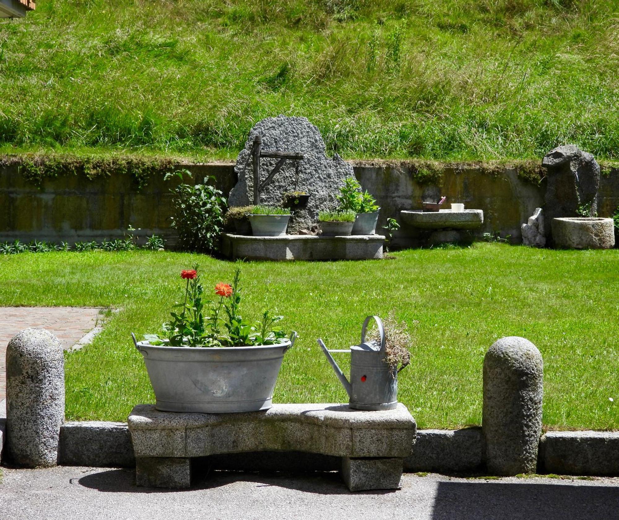 Hotel Garni Maffei Pinzolo Exteriör bild